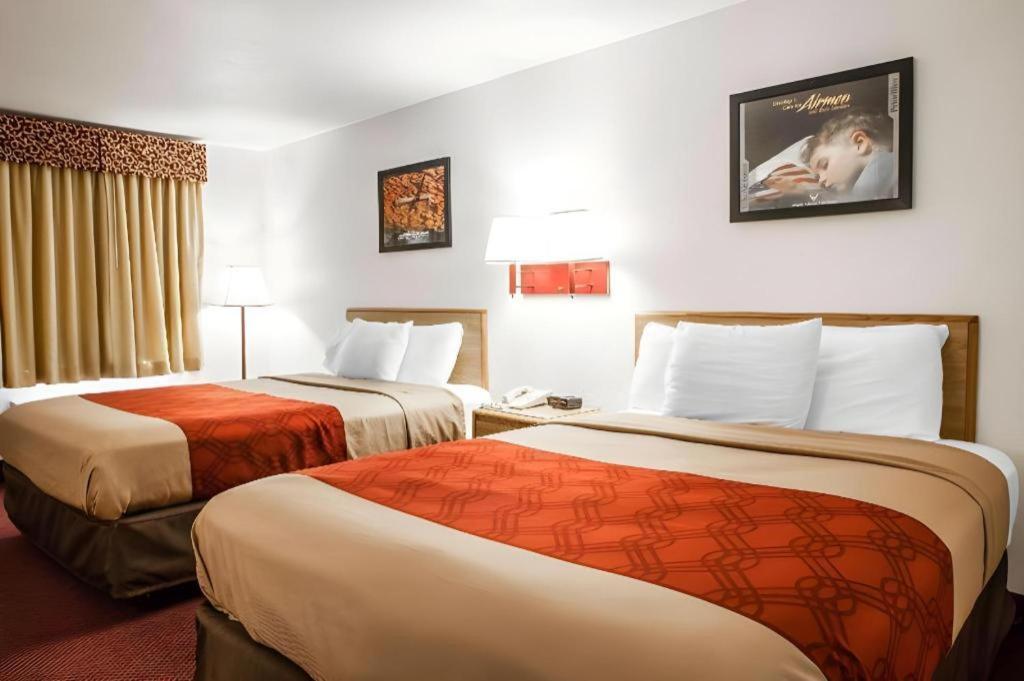 Econo Lodge Truman Inn Sedalia Extérieur photo