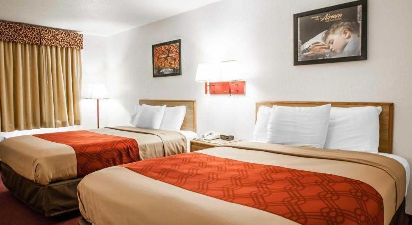 Econo Lodge Truman Inn Sedalia Extérieur photo